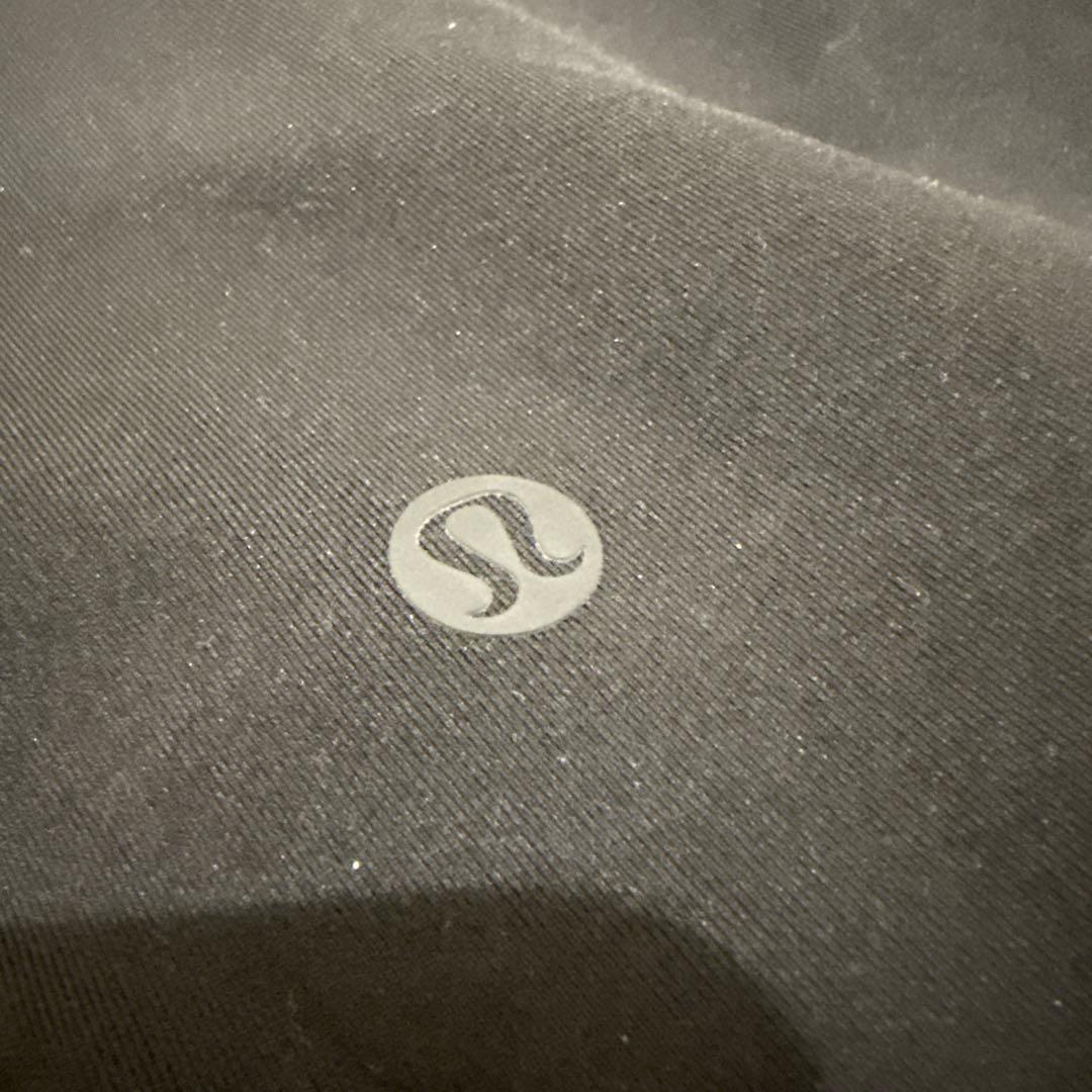 ルルレモン　黒　ブラック　4 フルレングス　カジュアルパンツ　パンツ