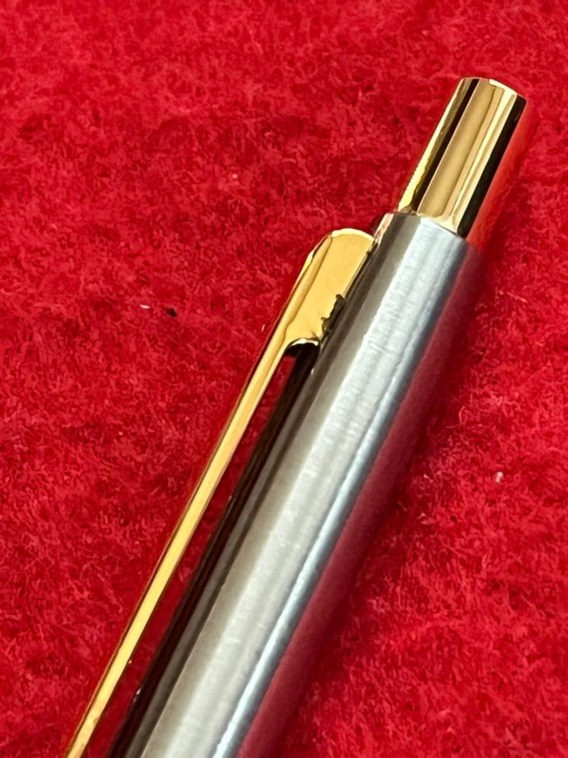 モンブランボールペン スリムライン シルバー／ゴールド ❗️ケース入‼️