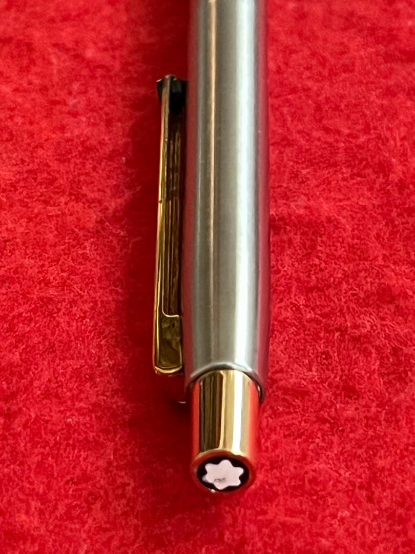 モンブランボールペン スリムライン シルバー／ゴールド ❗️ケース入‼️