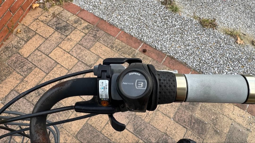 電動アシスト自転車 チャイルドシート付き 黒　ブリヂストン　ビッケ