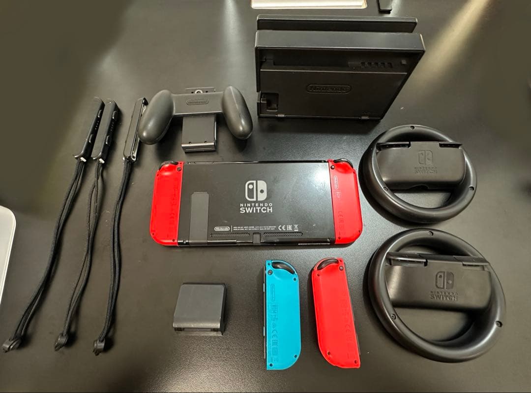 Nintendo Switch本体と周辺機器一式