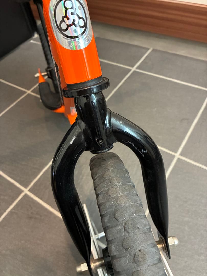 STRIDER ストライダー　オレンジ　バランスバイク