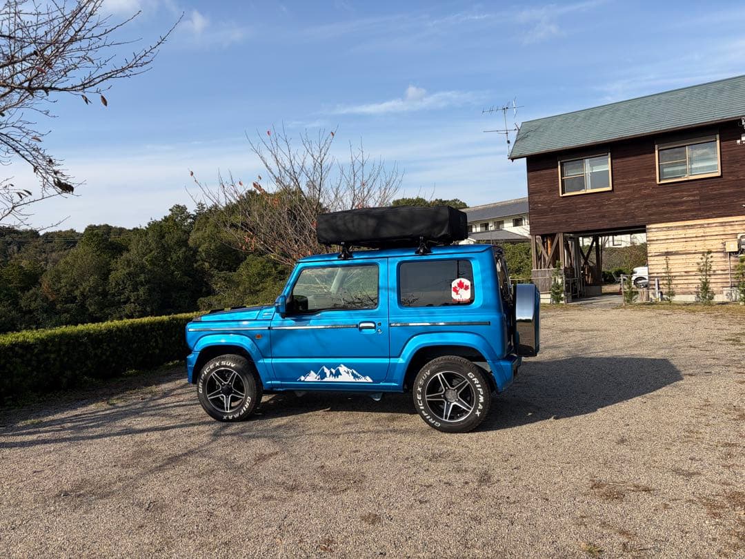 Lite Cruiser ルーフテント 、2人就寝出来ます。