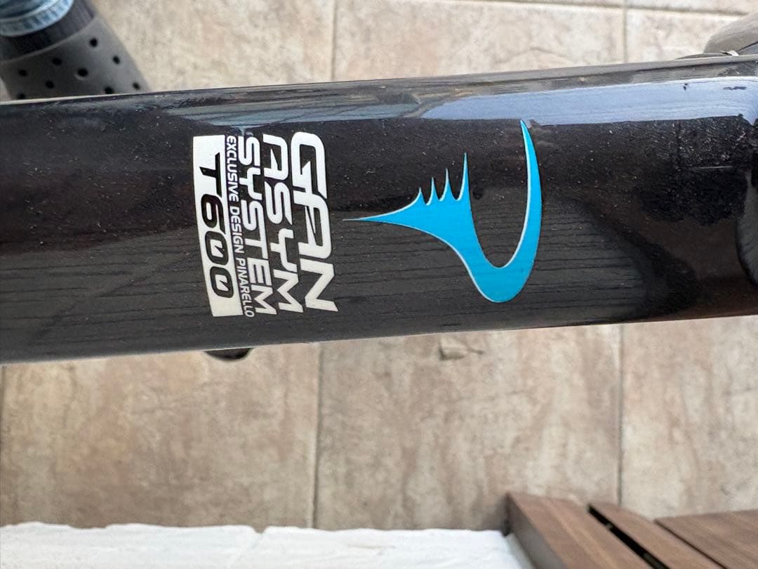 PINARELLO GAN フルカーボンロードバイク ブラック/ブルー関東配送可