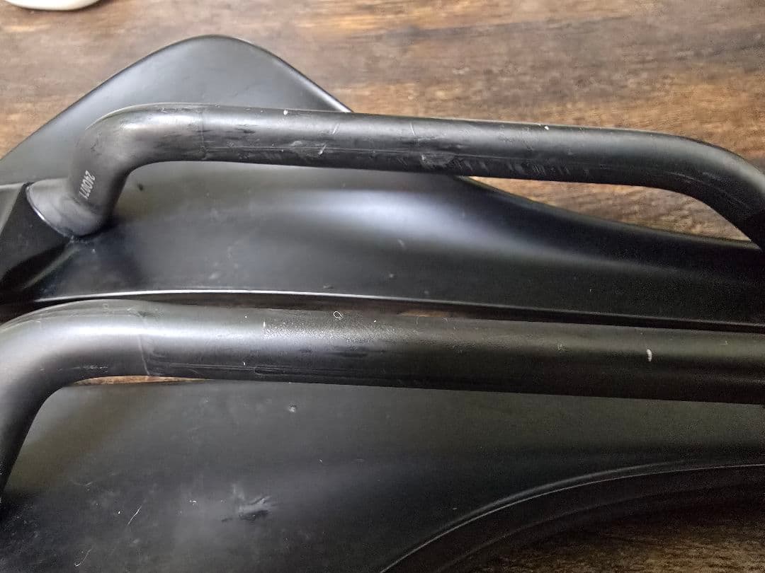 ボントレガー Aeolus Pro サドル 145mm カーボンレール