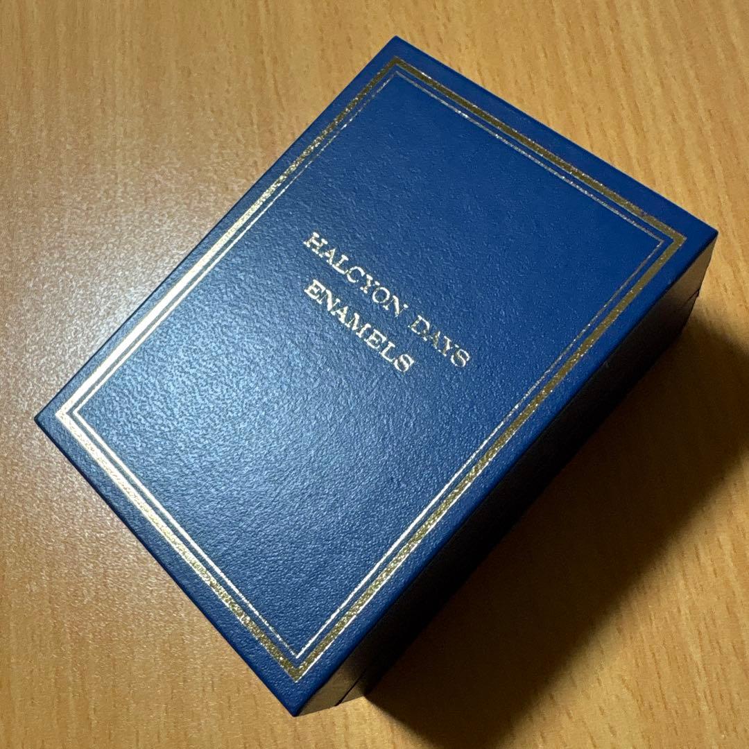 ハルシオンデイズ　くまのプーさん　小物入れ