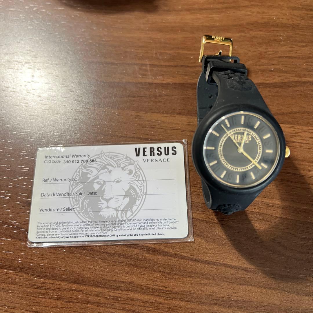 ベルサーチ　versace 時計　ラバー時計