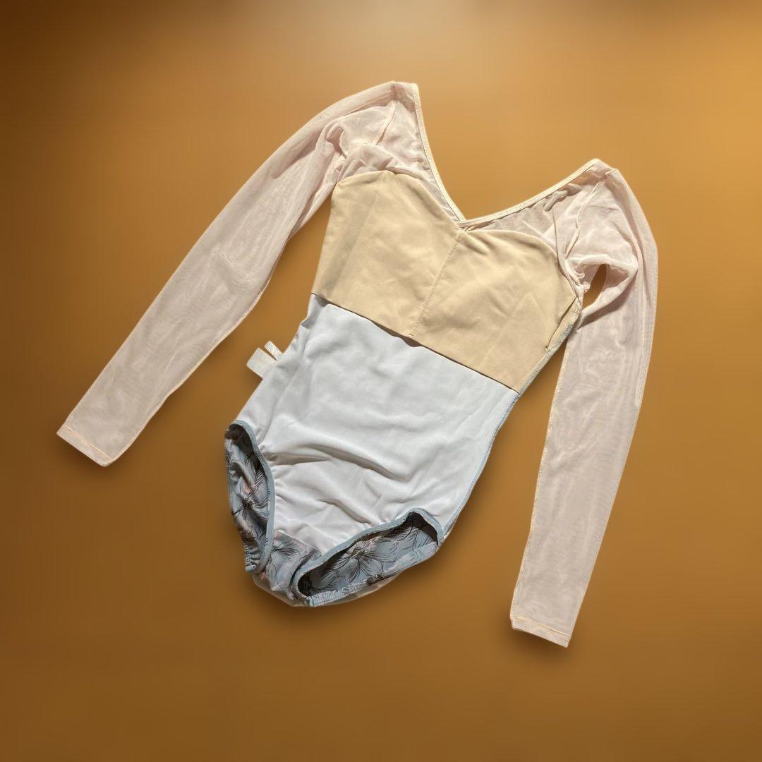 stina フラワープリント レオタード　長袖