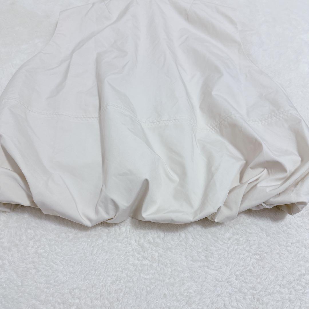 ポリーヌブロー 素直ベスト 裾バルーンフード付きノースリーブブルゾン アイボリー