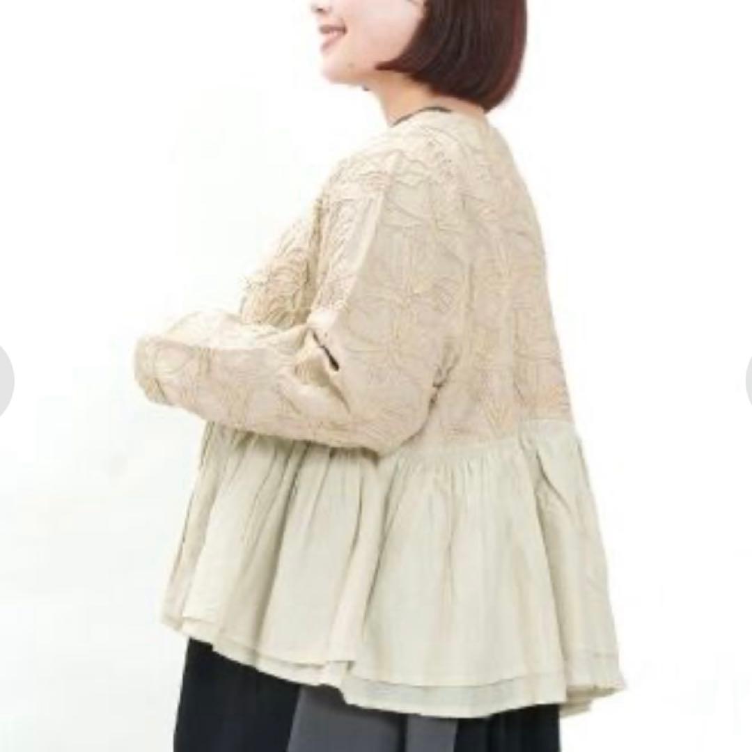 アズノウアズオオラカ コード刺繍ブラウス