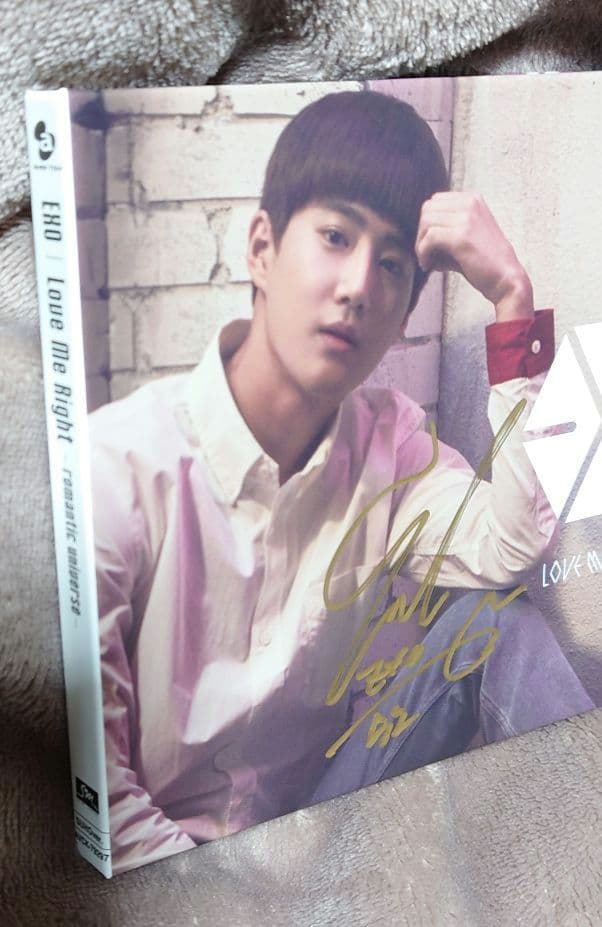 Love Me Right～romantic universe～ 直筆サイン入り