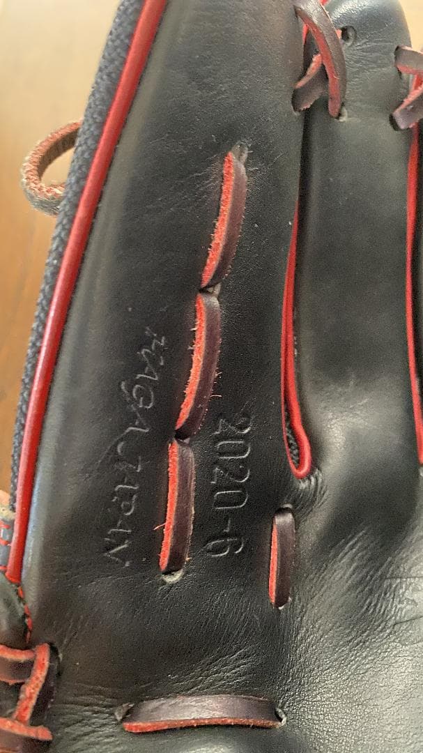 ミズノプロ　硬式投手用オーダー（唐川モデル） 左投げ