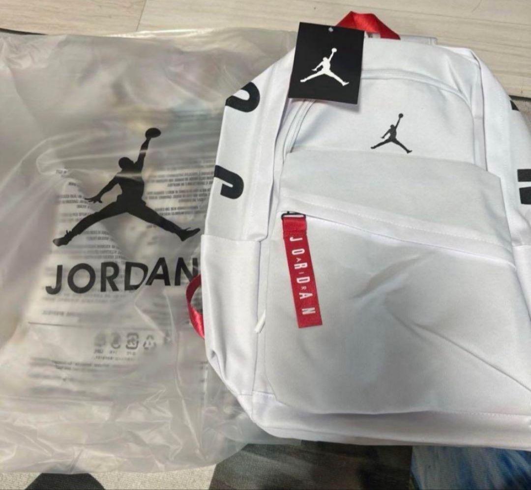 【新品】バスケットボール バックパック ナイキ ジョーダン　リュック 白