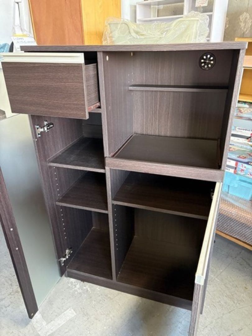ゆ　ニトリ　ダークブラウン 食器棚　引き取りまたは配送相談