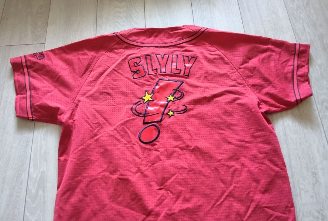 広島　カープ　スライリー　ハイクオリティ　ビジター　ユニフォーム　デサント　M