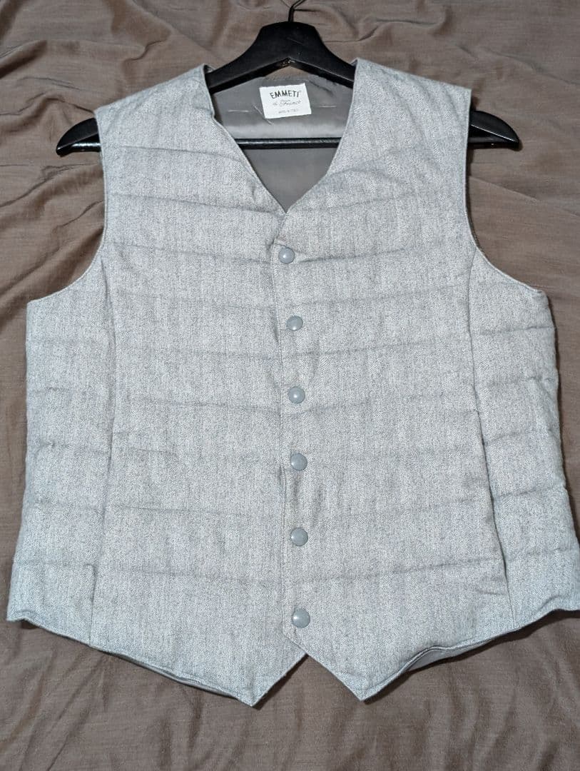 EMMETI グレー ダウンベスト 44