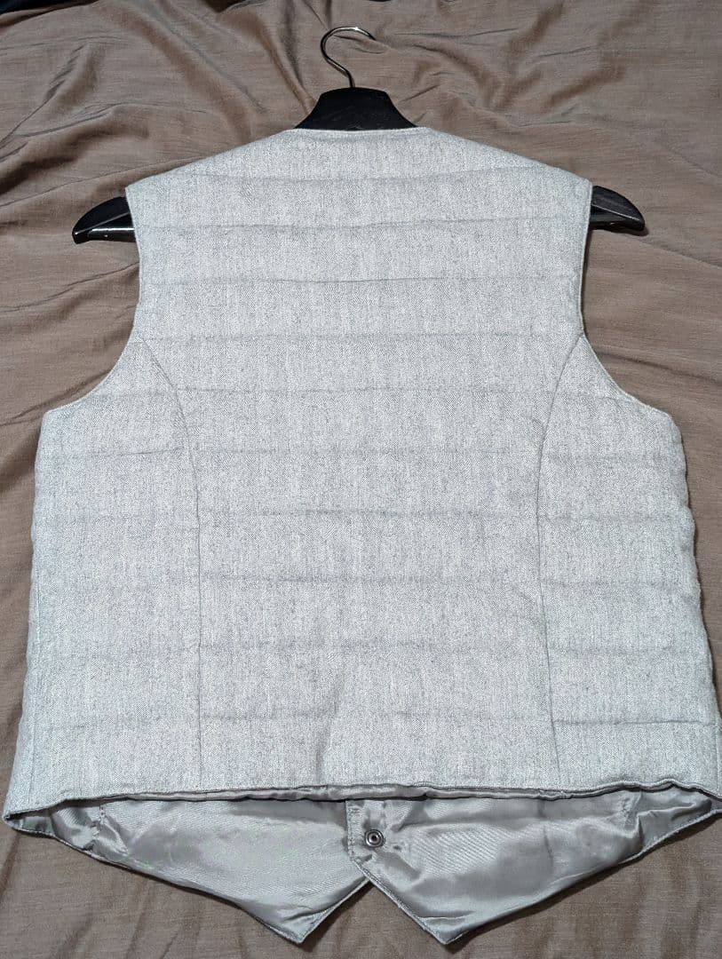 EMMETI グレー ダウンベスト 44