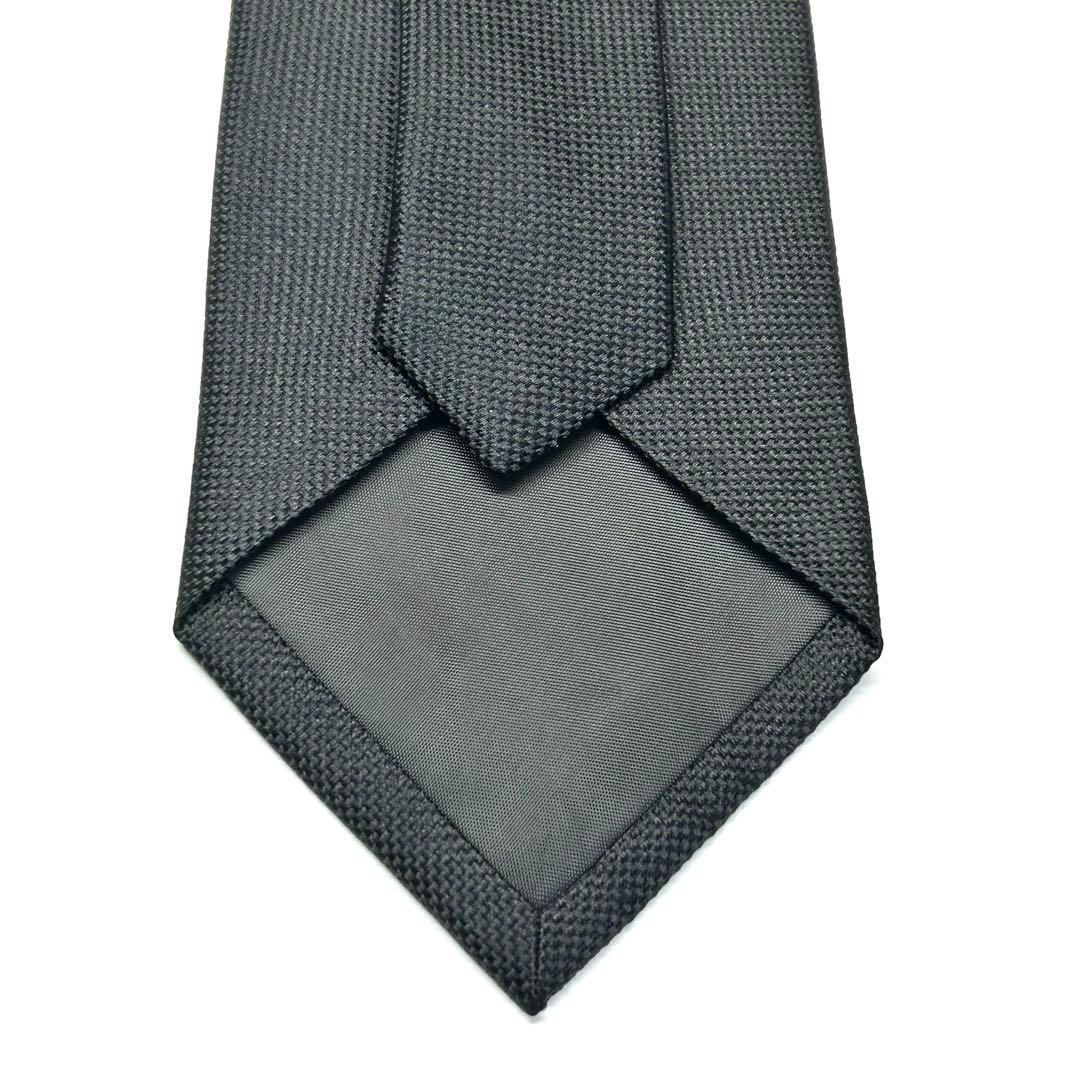 【未使用に近い✨】バーニーズニューヨーク ネクタイ ブラック 無地 ソリッド