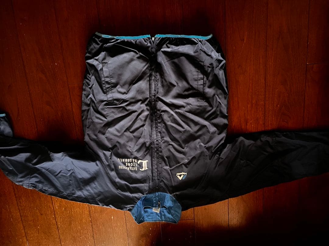 超値下げ‼️埼玉西武ライオンズ2022年キャンプ関係者限定ウィンドブレーカー