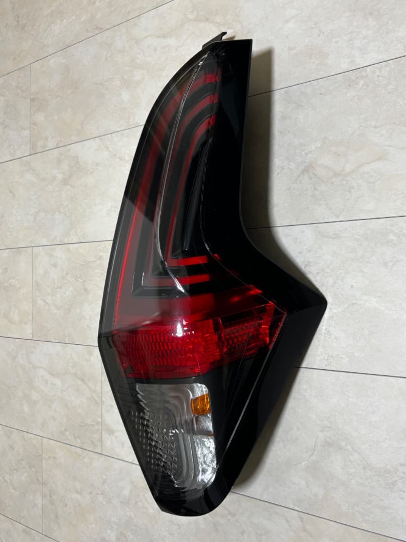 日産デイズB43W B44W B45W B47W B48W純正LEDテール