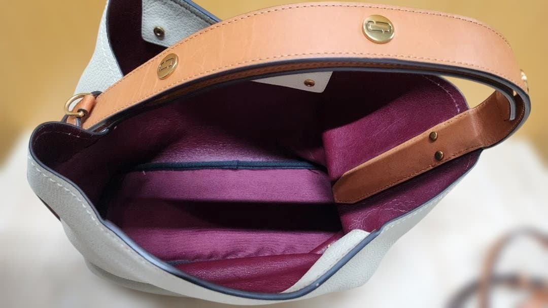 MARC JACOBS ホワイトレザー バッグ