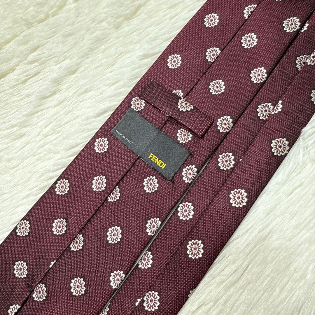 【未使用級】FENDI ネクタイ　フェンディ　高級シルク　ズッカ柄