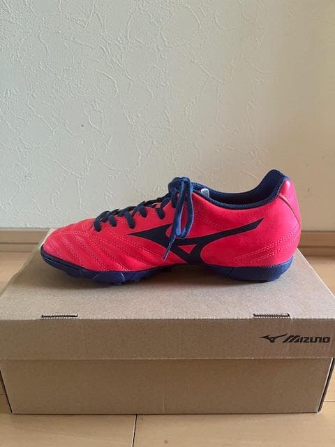 Mizuno サッカートレーニングシューズ レッド/ネイビ　24.5