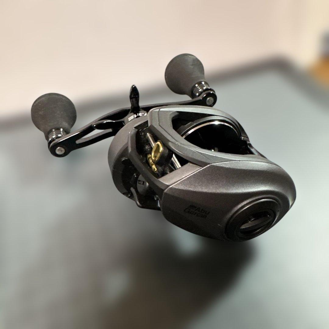 アブガルシア レボビースト40-HS 右巻 美品