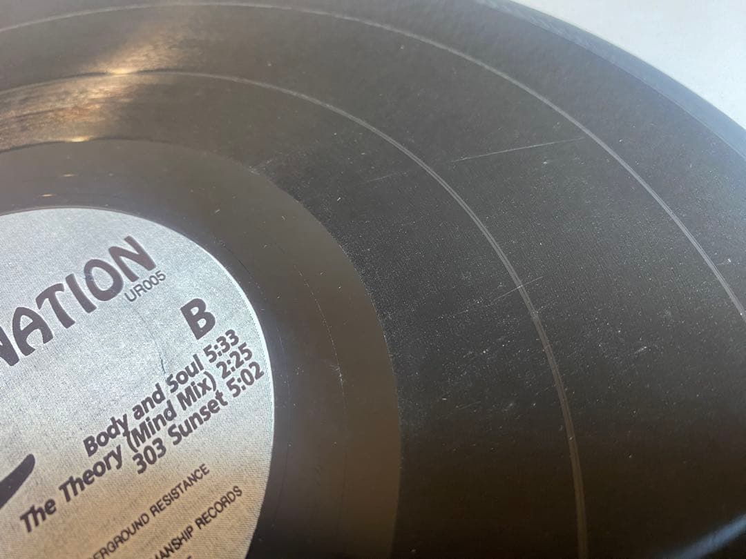 Underground Resistance – ～2～シリーズ【3枚セット】