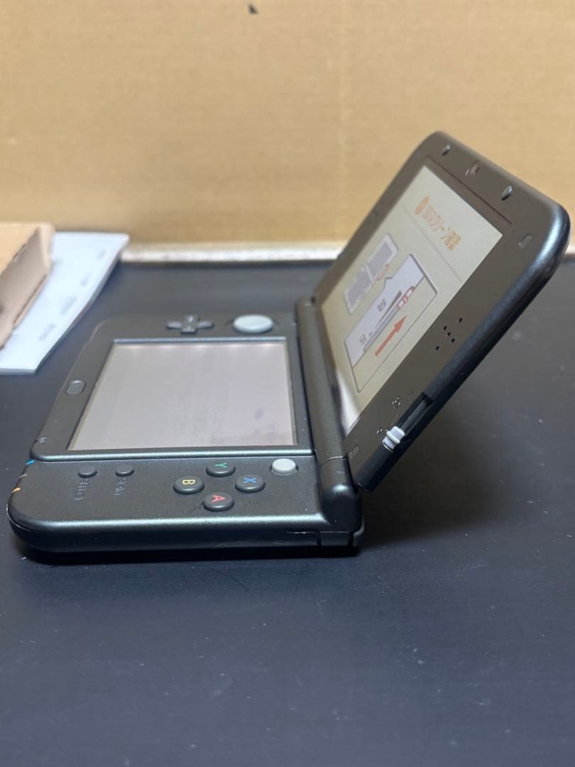 Newニンテンドー3DS LL メタリックブラック