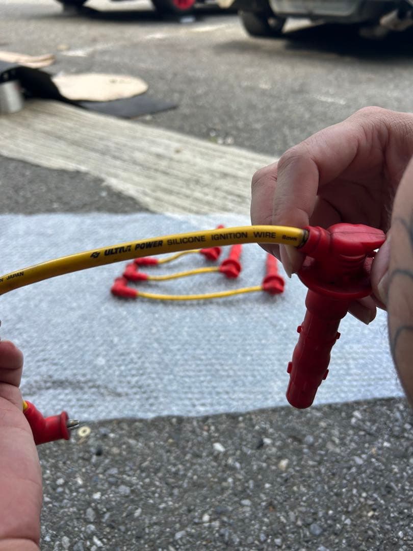 シリコン製イグニッションワイヤー 4本セット nbロードスター用です。
