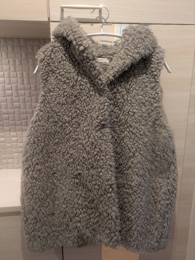 yori プードルフードジレ グレー