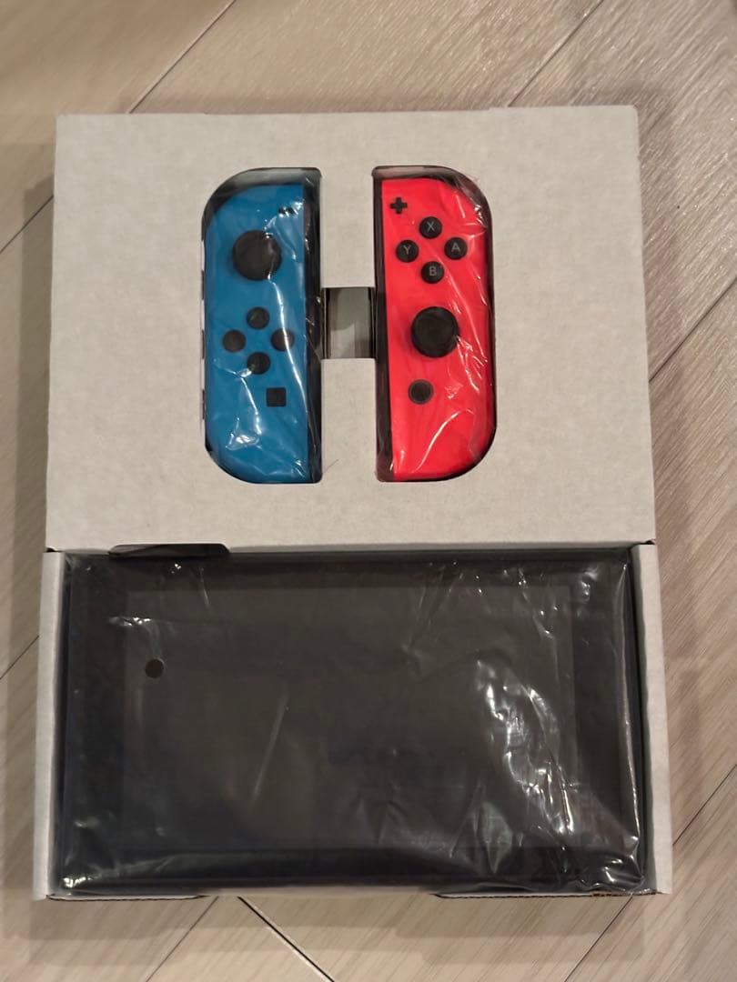 【美品】Nintendo Switch 本体 HAD-S-KABAH