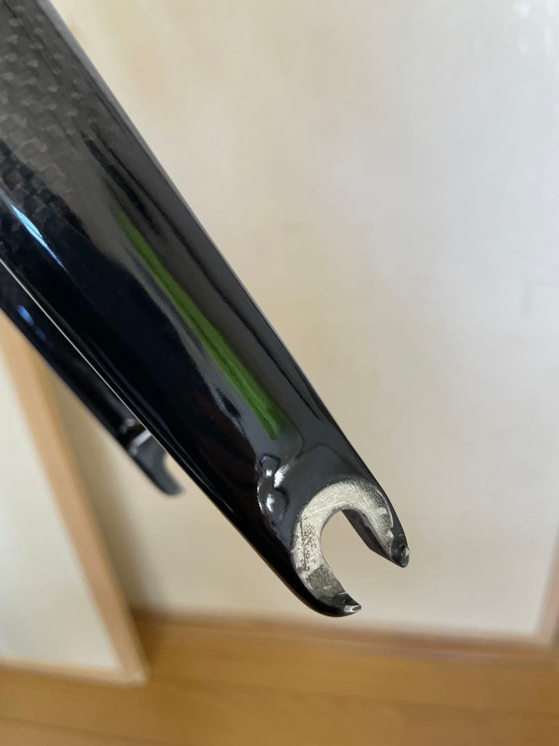 カーボンフロントフォーク　リムブレーキ　超軽量　ロード、ピスト