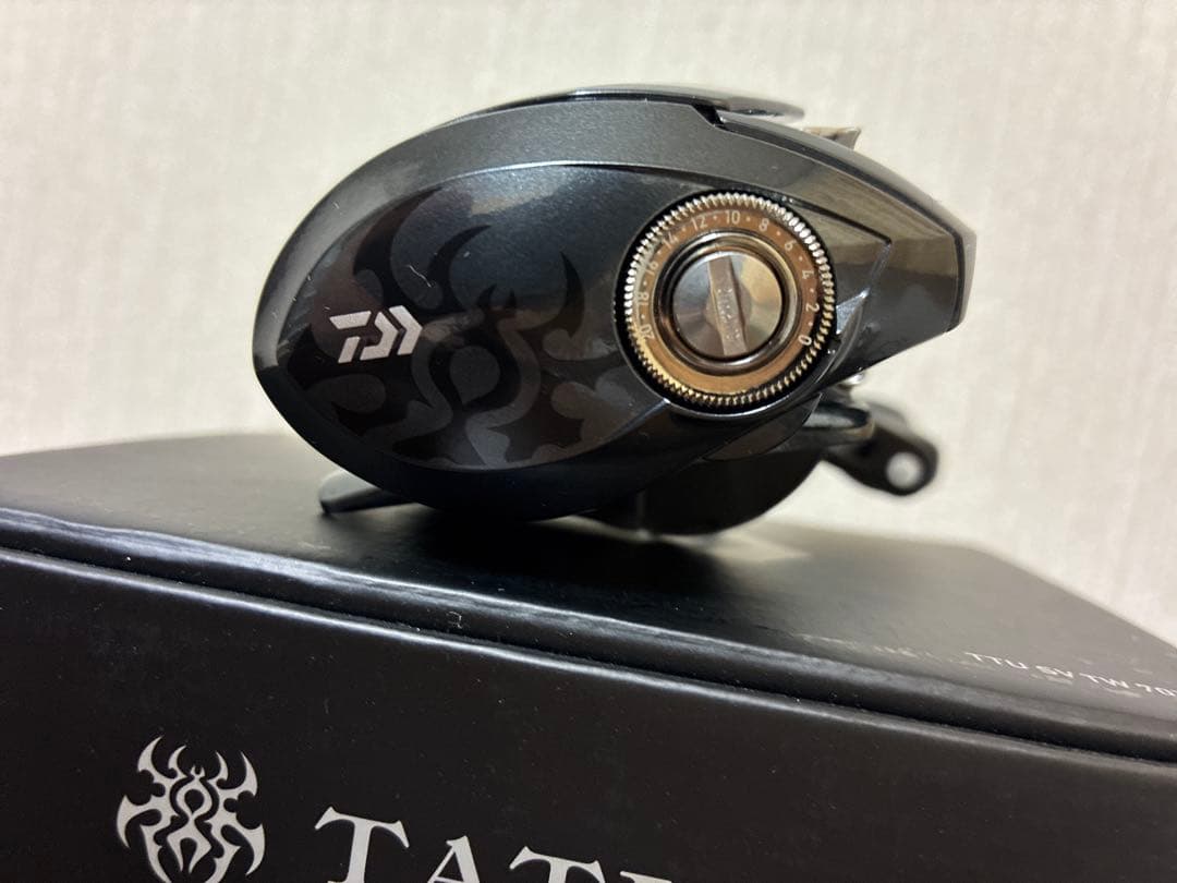 タトゥーラSVTW70 XHL 日本未発売モデル