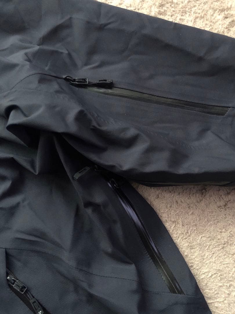  リーコンストレッチLTシェル Sサイズ