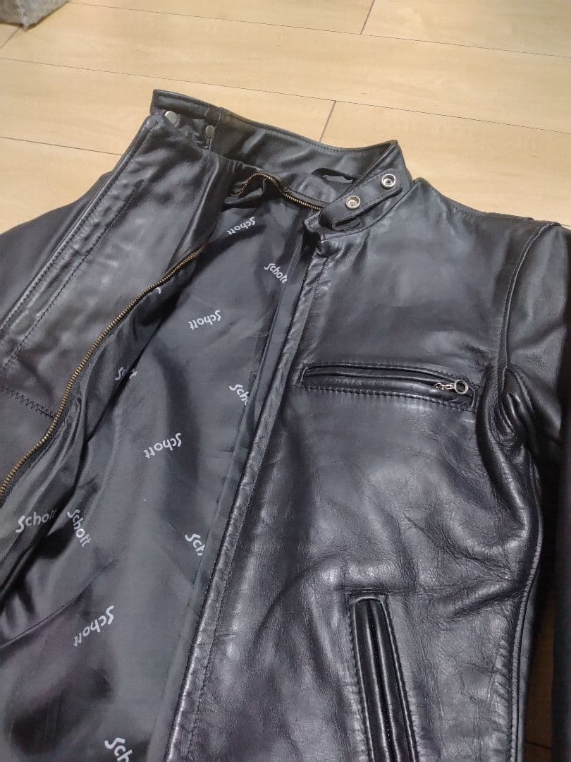 Schott ショットシングルライダース 　　サイズ32 牛革ブラック裏地総柄