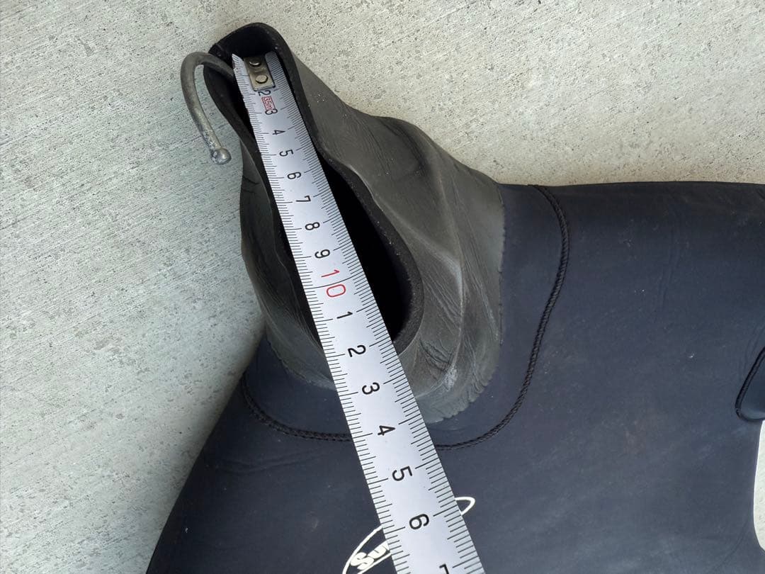 Surgeon ブラック フルスーツ 膝パッド付き