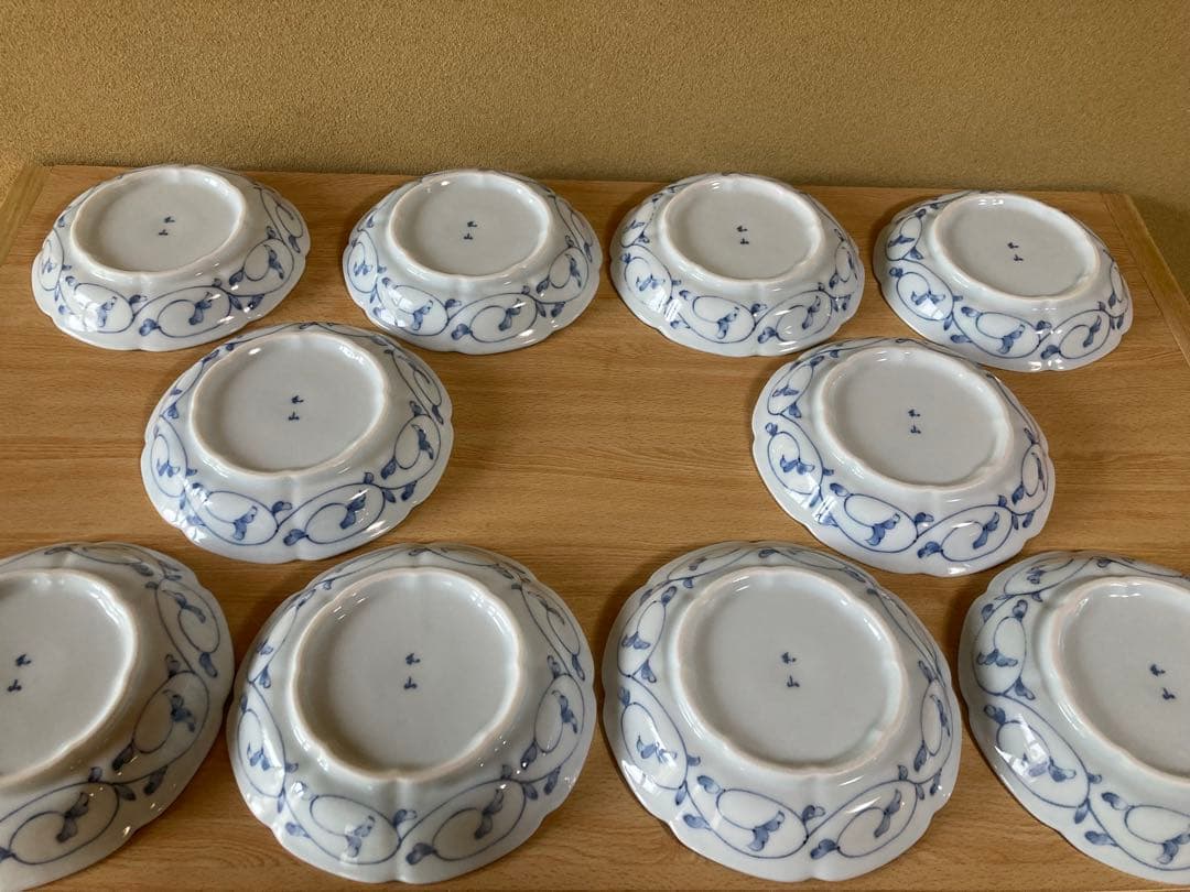 有田焼　和山　金彩花柄陶磁器皿10枚セット