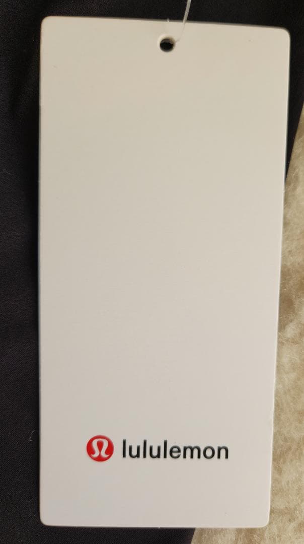 lululemon Nulu 長袖クロップラップ