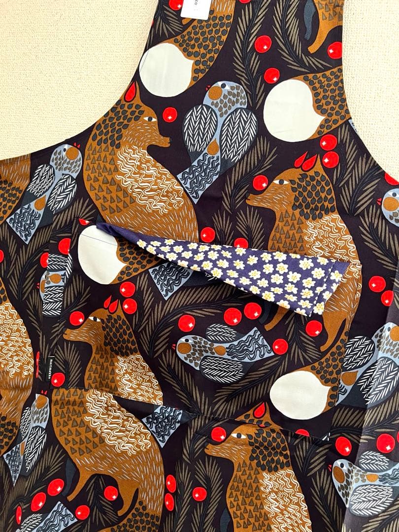 ◎新品未使用◎廃盤品　マリメッコ　marimekko エプロン　ケトゥンマルヤ