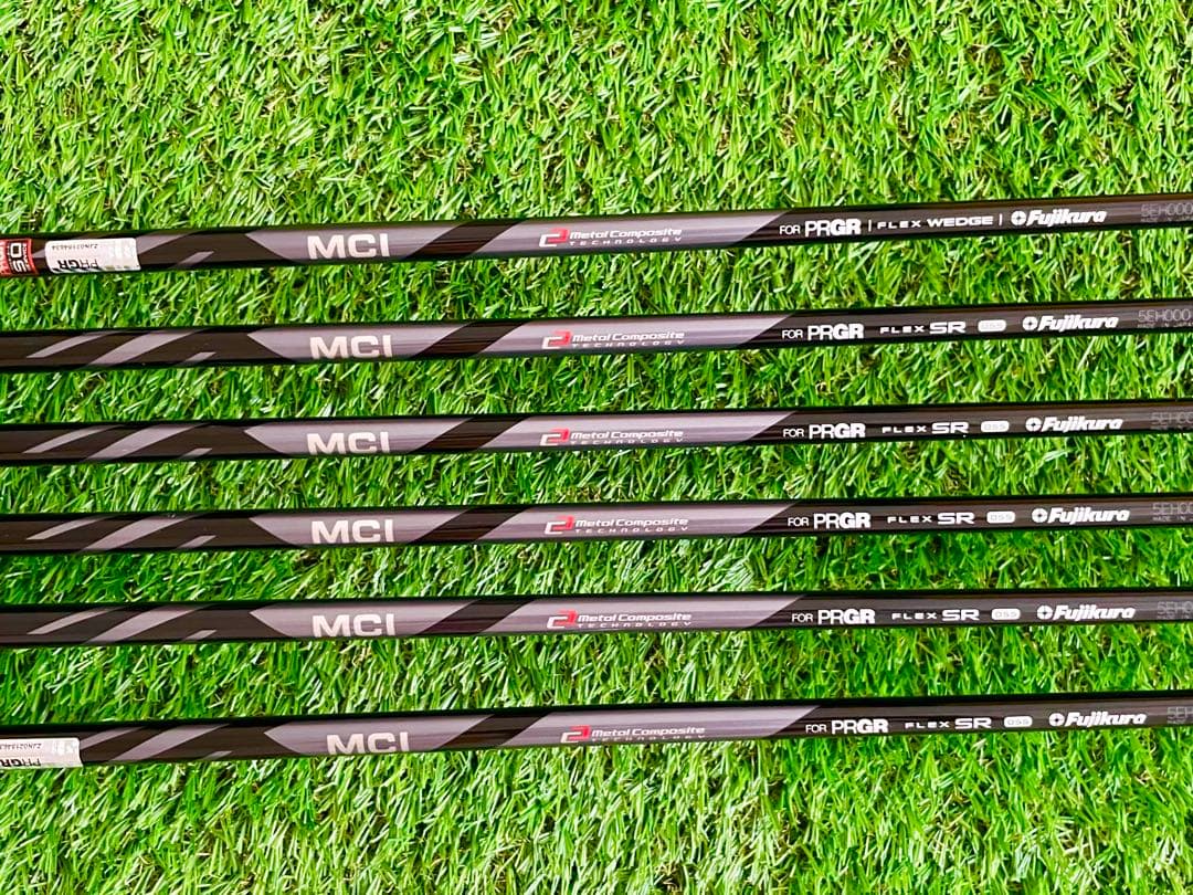 未使用に近い）PRGR 04アイアン　7-52度の6本セット