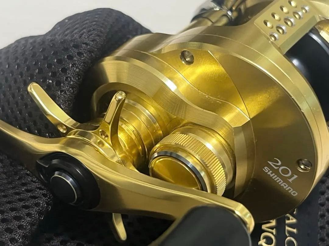 【美品】　21 22 カルカッタコンクエスト　201 ベイトリール