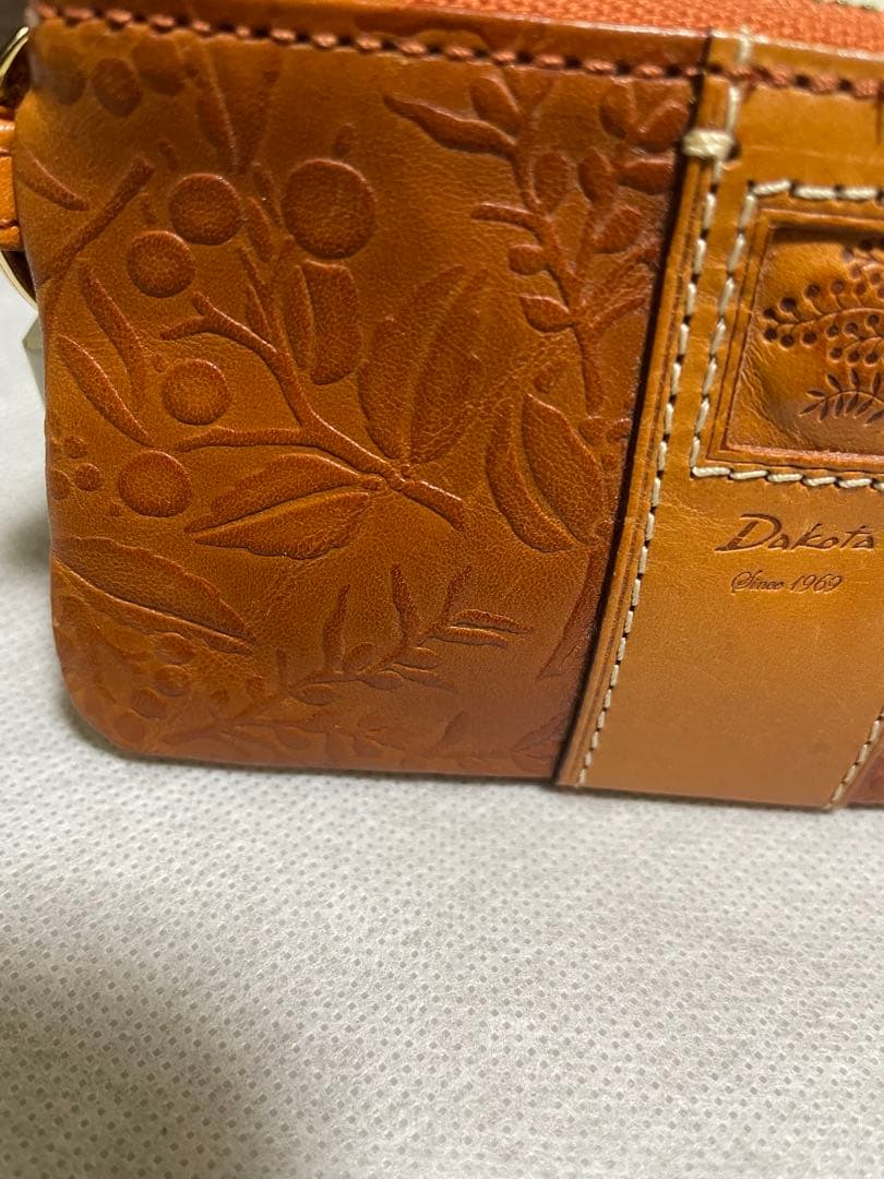 未使用　ダコタ キーケース ミモザ Dakota 箱無し