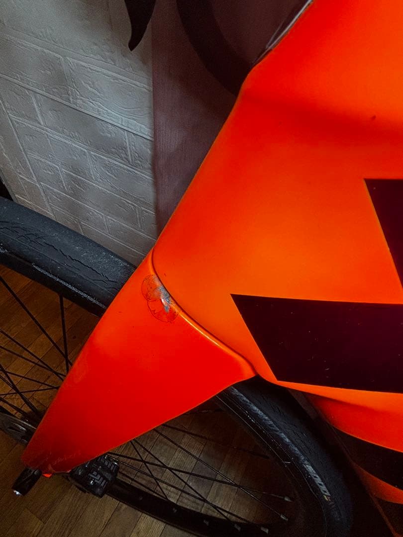 Trek ロードバイク オレンジ