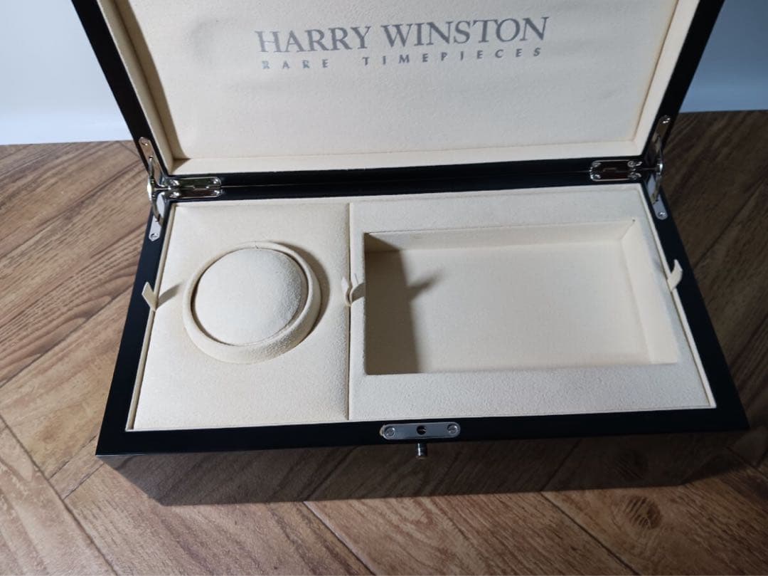 ★希少★HARRY WINSTON レアタイムピース 空箱 ジュエリーボックス