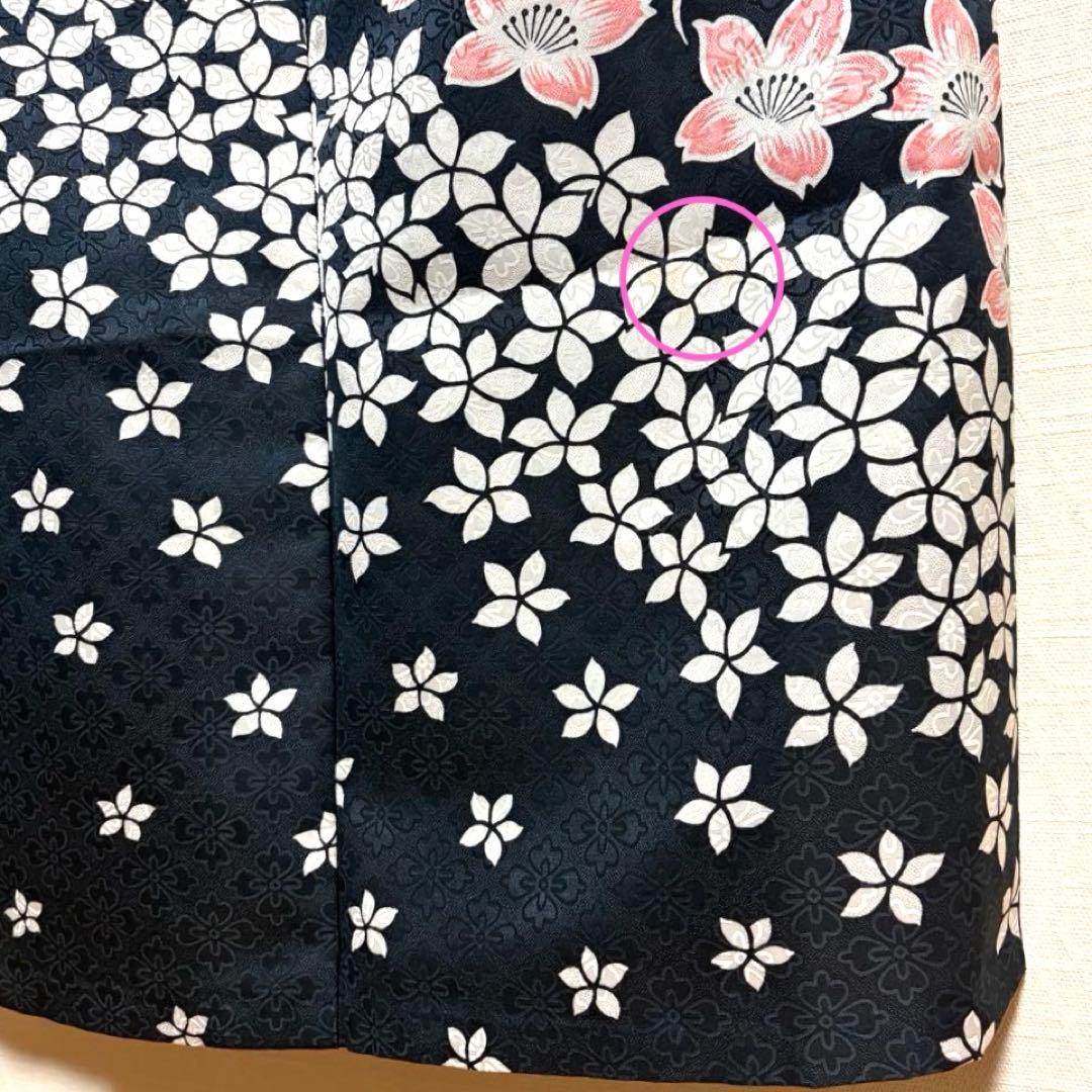 【舞台衣装】 。桜のような花模様 地紋入り 単衣 広衿 身丈約159.5cm