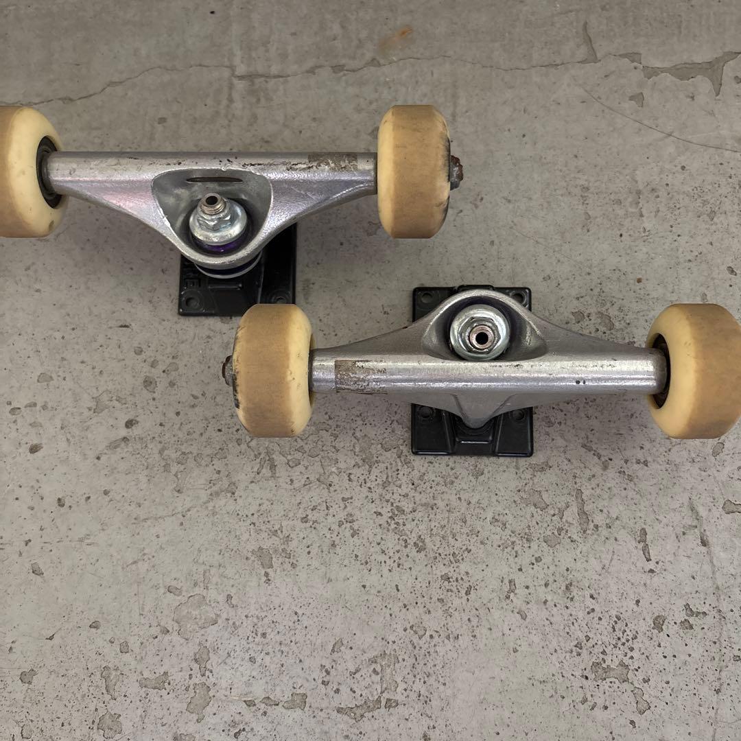 スケボー　ベンチャートラック ベアリング　ninja