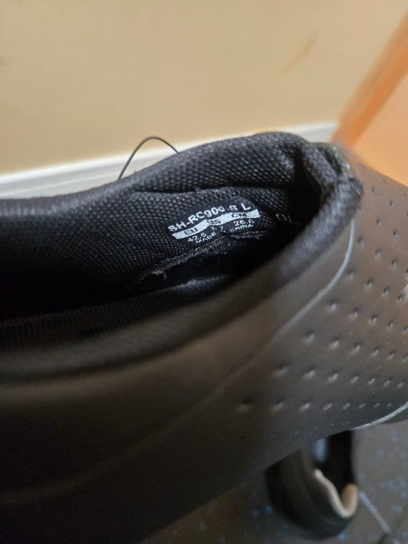 美品 shimano シマノSH-RC9、42.5サイズ（26.8cm）