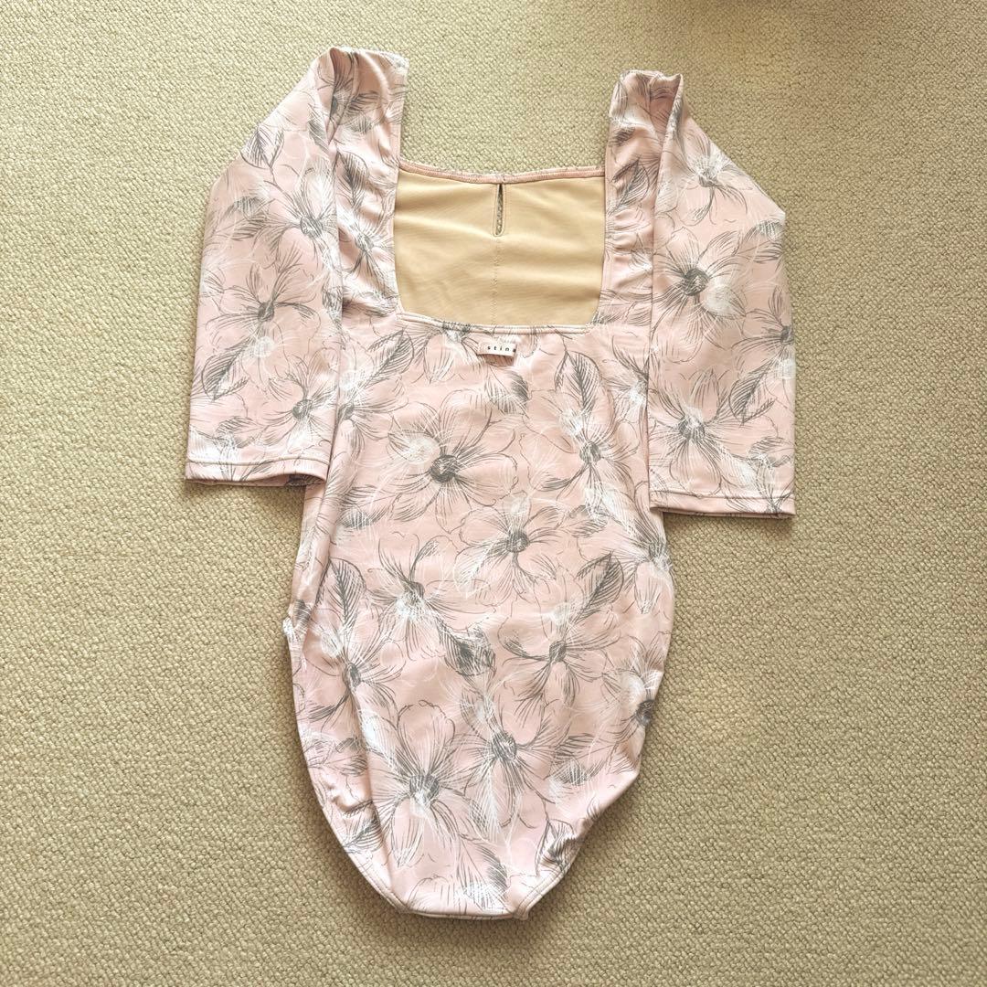 スティナ レオタード